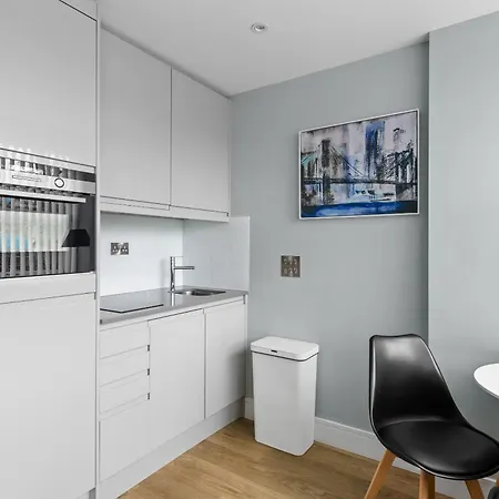 Luxurious One Bedroom Apartment In Bond Street Chelmsford Exterior photo