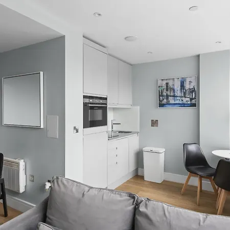 Luxurious One Bedroom Apartment In Bond Street Chelmsford Exterior photo