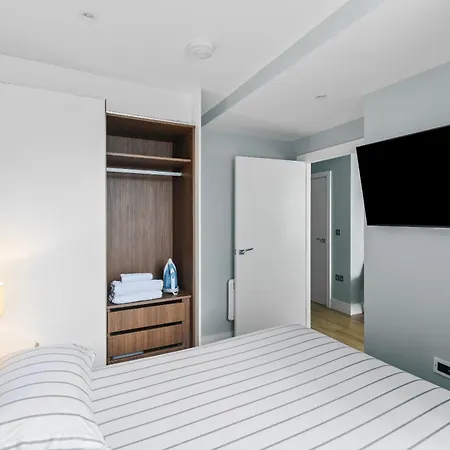 Luxurious One Bedroom Apartment In Bond Street Chelmsford Exterior photo